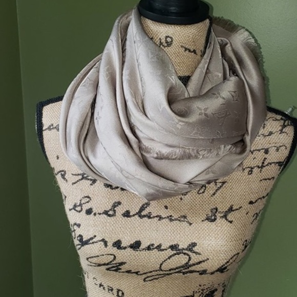 LV 100% Silk Shawl/Scarf - Picture 1 of 9